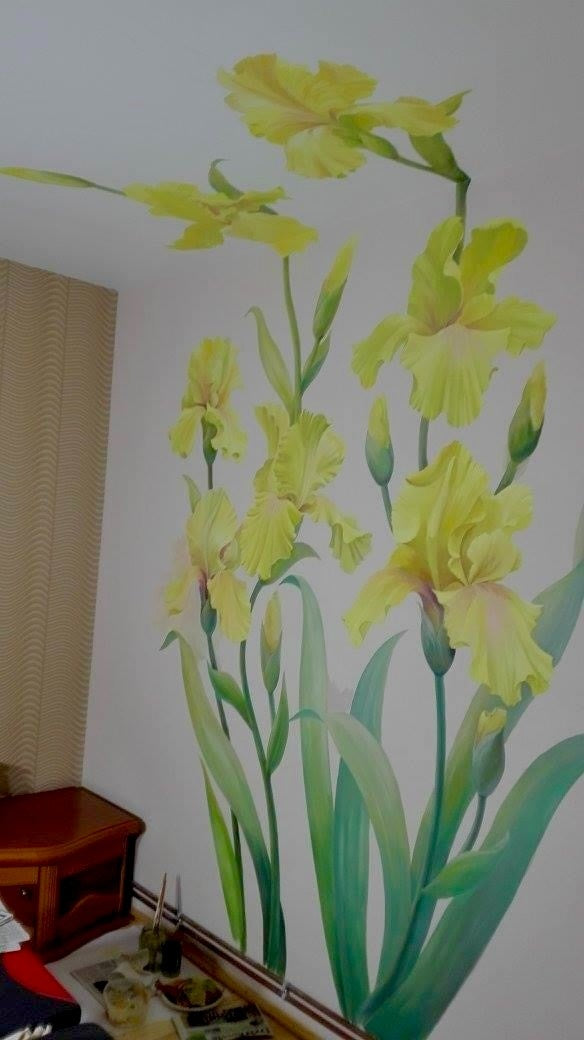 Īrisu sienas gleznojums privātmājā Ilvija Žeigure